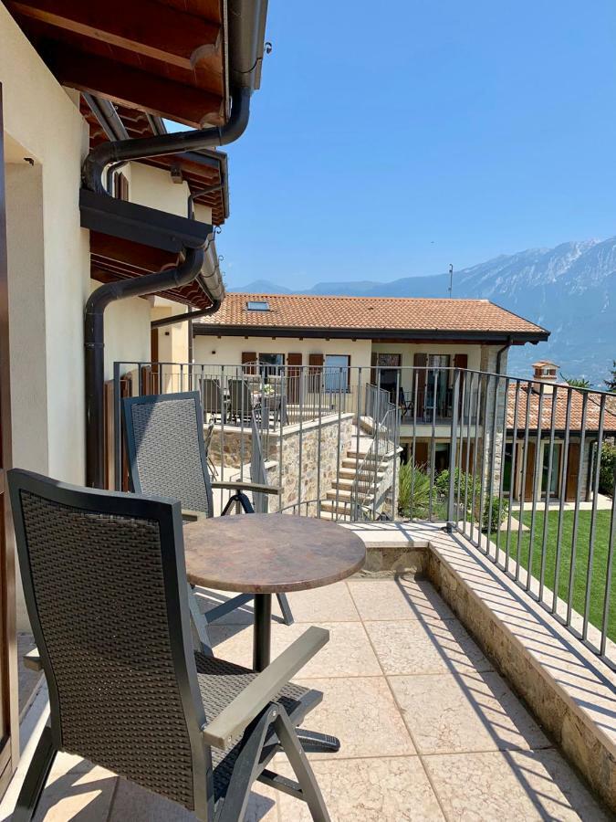 Borgo Al Tempo Perduto Villa Gargnano Exterior photo